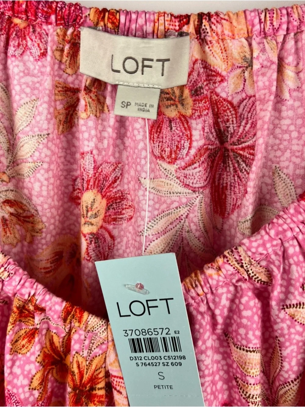 NWT LOFT Lily Gathered Waist Floral Puff Sleeve V-Neck Blouse Pink 2024 Size SP